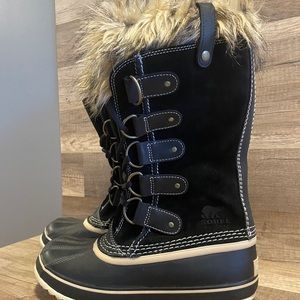 NEW Sorel Joan of Arctic size 8